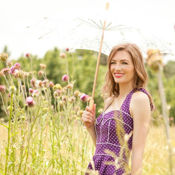 Meet your Posher, Laura - Picture 5 of 7